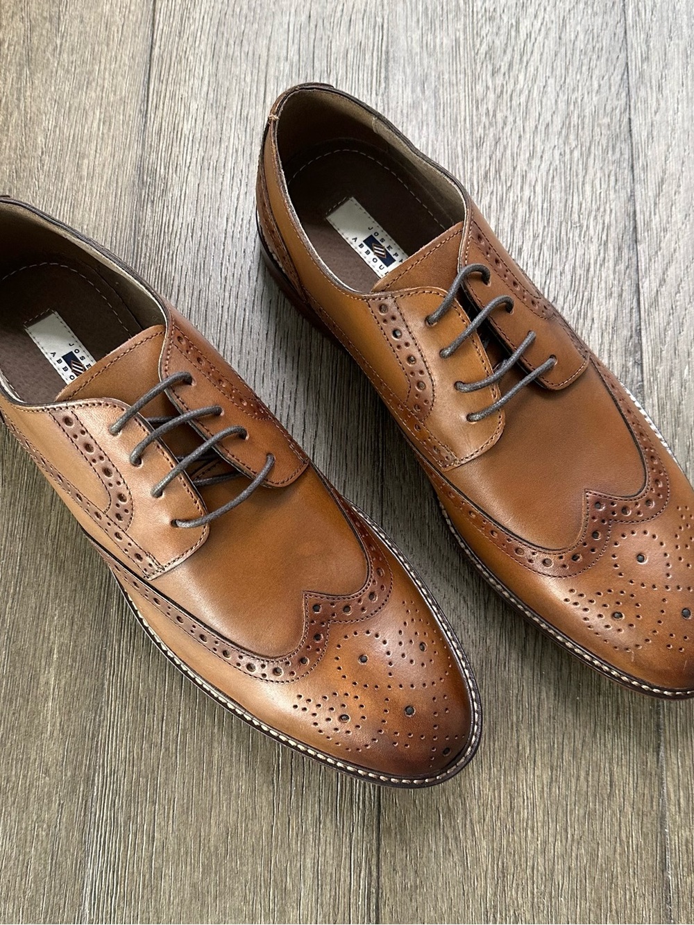 Joseph Abboud Men’s Italian Leather Wingtip Brown Dress Shoes Size 9 BNIB